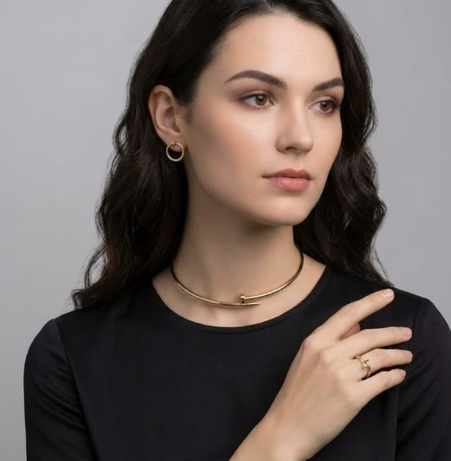 Aurum Edge Nail Jewelry Set – Gold Necklace, Ring & Hoop Earrings