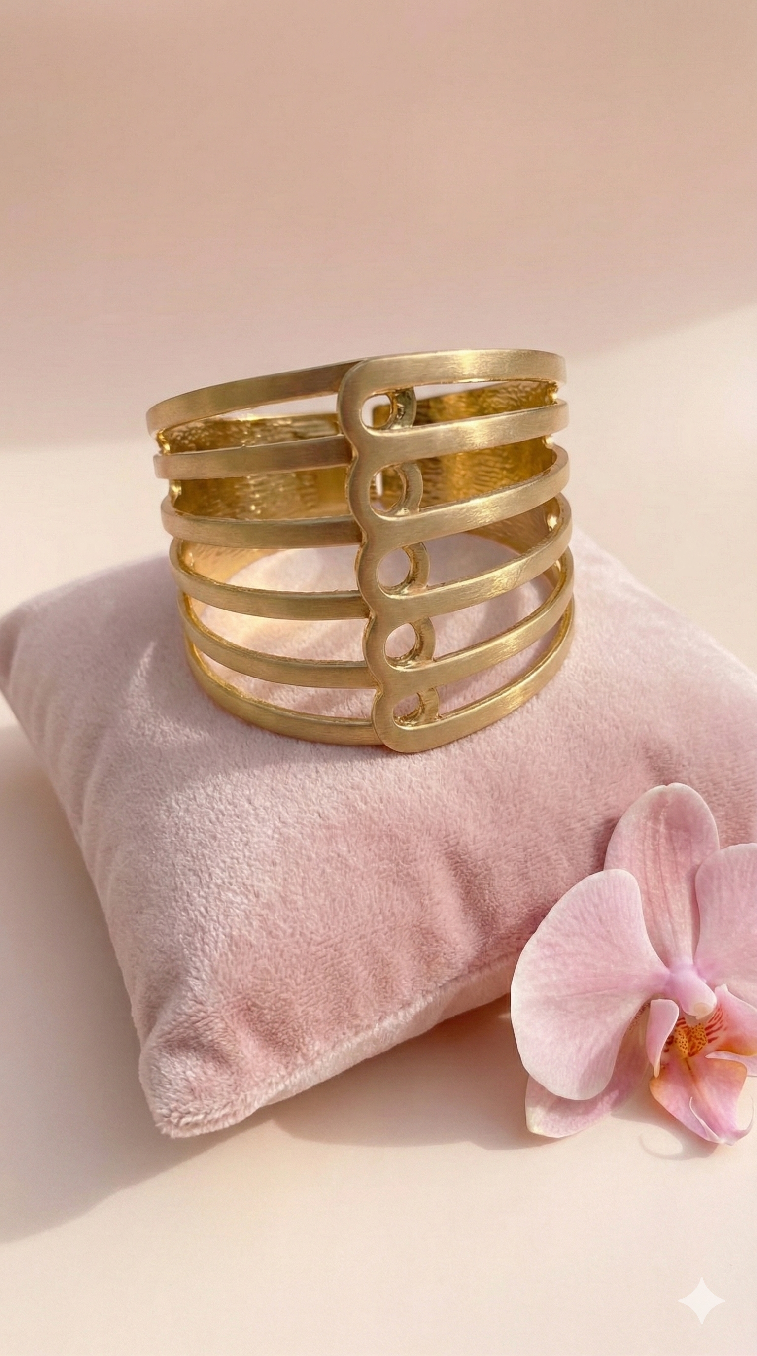 Celestial Charm Stackable Bracelet - ORYX TREND BraceletsAchieve the perfect layered look instantly with this 6-piece gold stackable bangle set. The adjustable cuff bracelets feature beautiful charms, including a crescent moon, heart, and stars, interspersed with dazzling crystal bands. This collection is perfect for adding a boho or celestial touch to any outfit and makes a great gift. Style: Stackable, Cuff, Layered, BohoDefault Title#