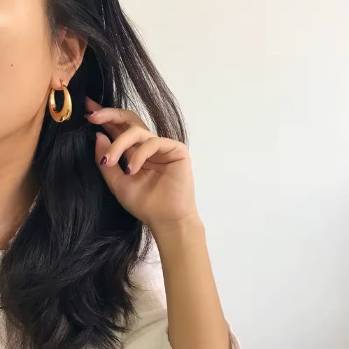 Chunky Domed Gold Hoop Earrings - ORYX TREND EaringDesign: Classic medium-sized hoop with a modern, chunky, domed, and polished silhouette.Default Title#