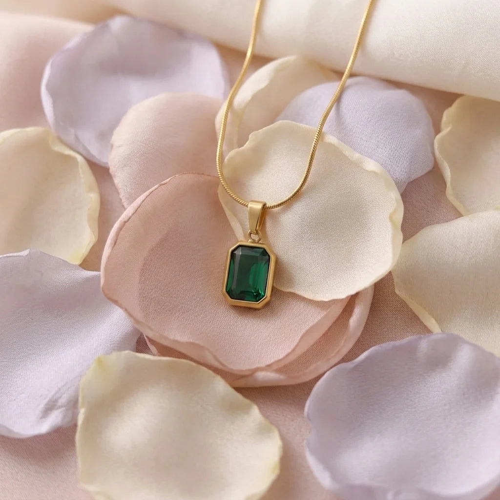 Emerald Green Pendant Necklace | Green Stone Gold Necklace for Women