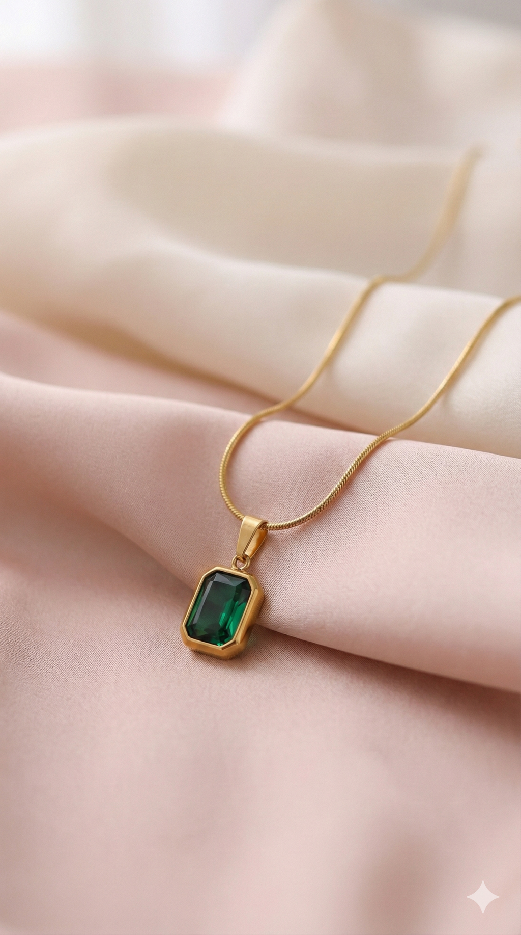 Emerald Green Pendant Necklace
