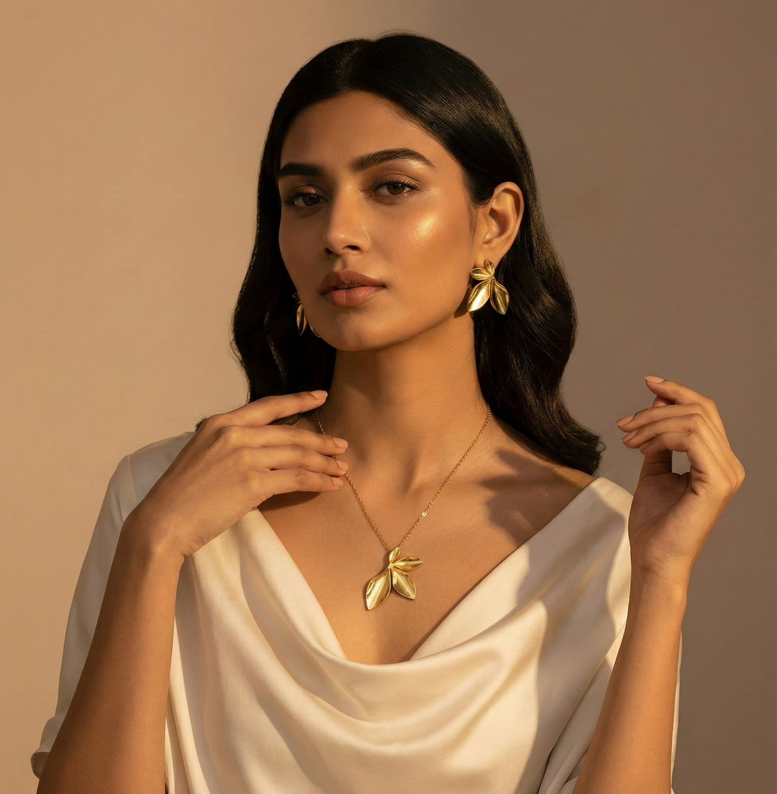 Sister wearing minimal Korean gold jewellery necklace