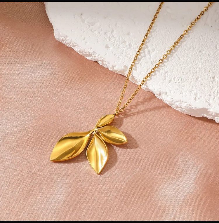 Gold Leaf Jewellery Set | Leaf Necklace & Earrings Set for Women
