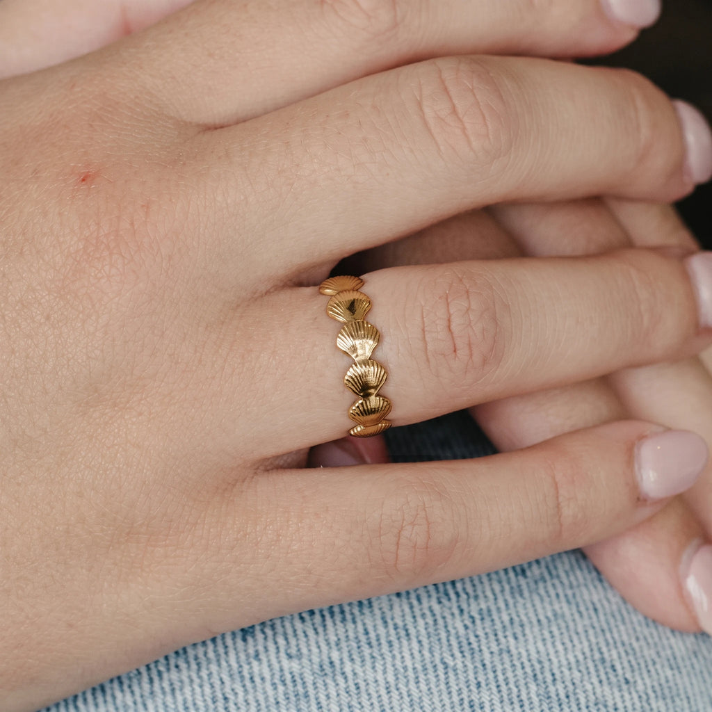 Gold Shell Ring | 18K Gold Plated Shell Ring for Women | Adjustable Beach Fashion Ring