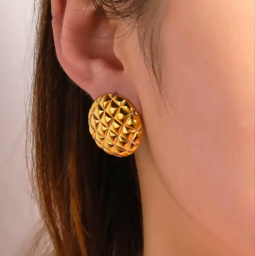 Gold-Toned Textured Round Stud Anti Tarnish Earring - ORYX TREND EaringGold-Toned Textured Round Stud Earrings – Anti-Tarnish, Minimal & Elegant .Default Title#