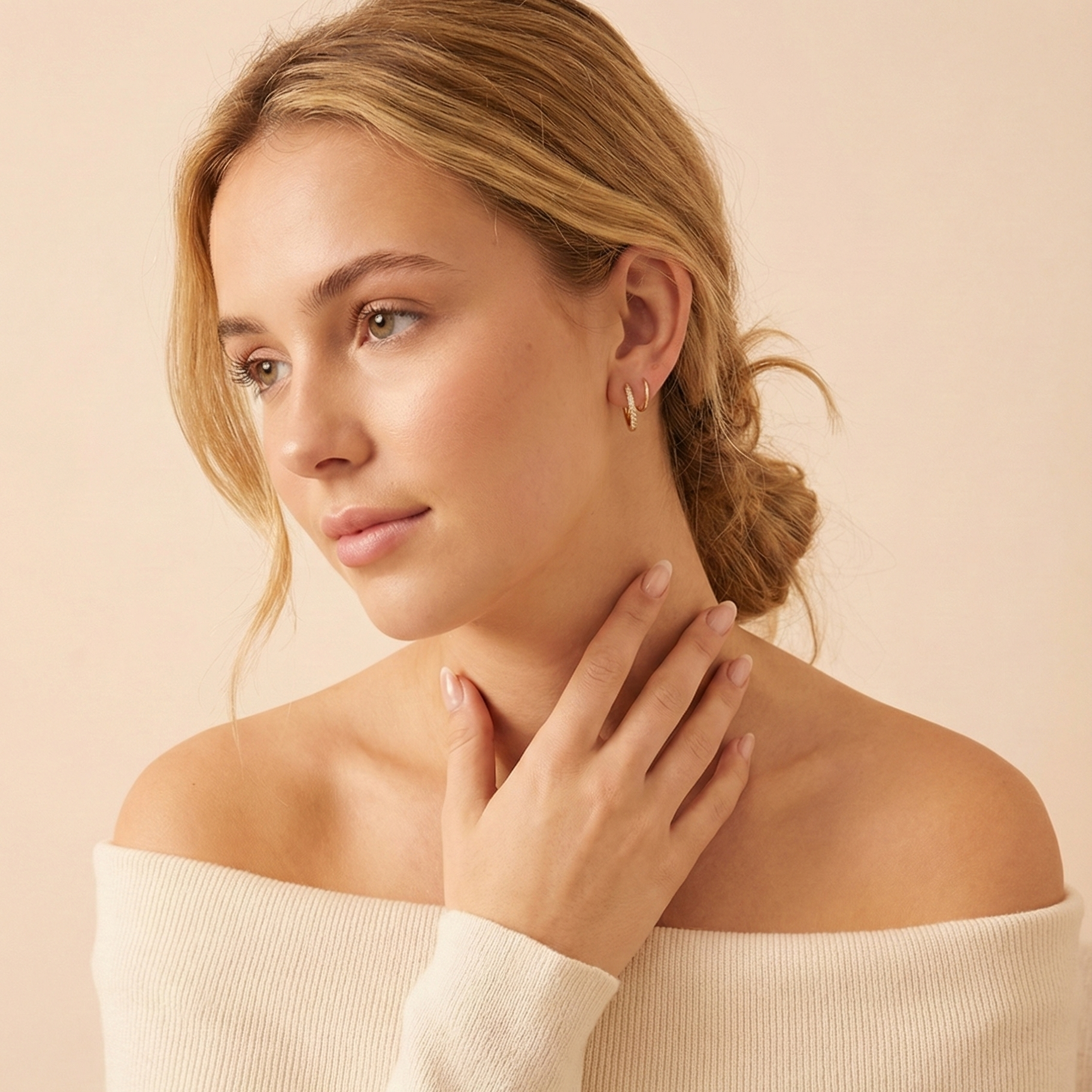 Minimal Gold Hoop Earrings | Small Gold Hoops for Women | Everyday Fashion Earrings