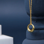 Minimalist Gold Interlocking Circles Necklace - ORYX TREND NecklaceAchieve effortless elegance with this chic, minimalist necklace. Featuring two delicately interlocking circles in a bright gold finish, this piece symbolizes connection and timeless style. The dainty chain makes it perfect for everyday wear or layering with other favorites. A versatile accessory that transitions seamlessly from the office to a night out.Default Title#