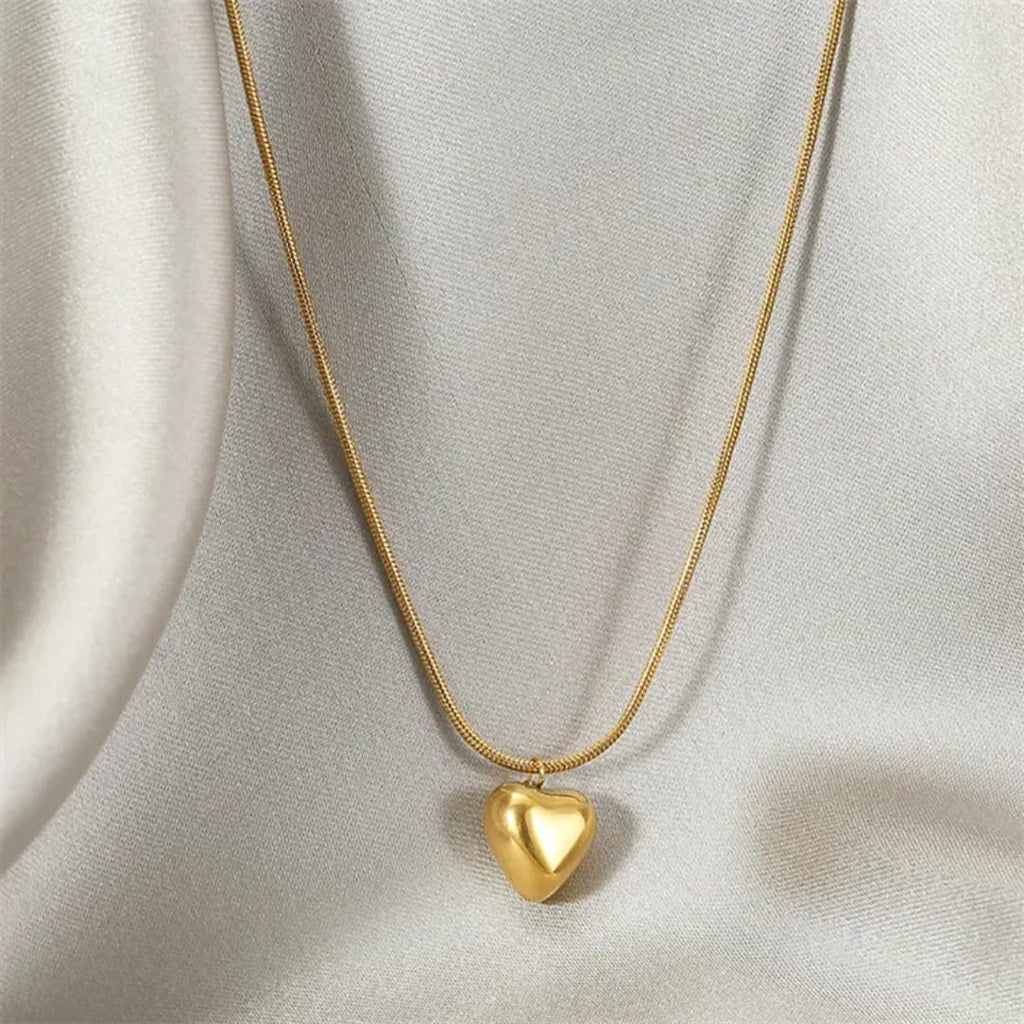 Minimalist Puffy Heart Necklace - ORYX TREND NecklaceDesign: Chic, polished gold puffy heart pendant on a sleek snake chain.Default Title#