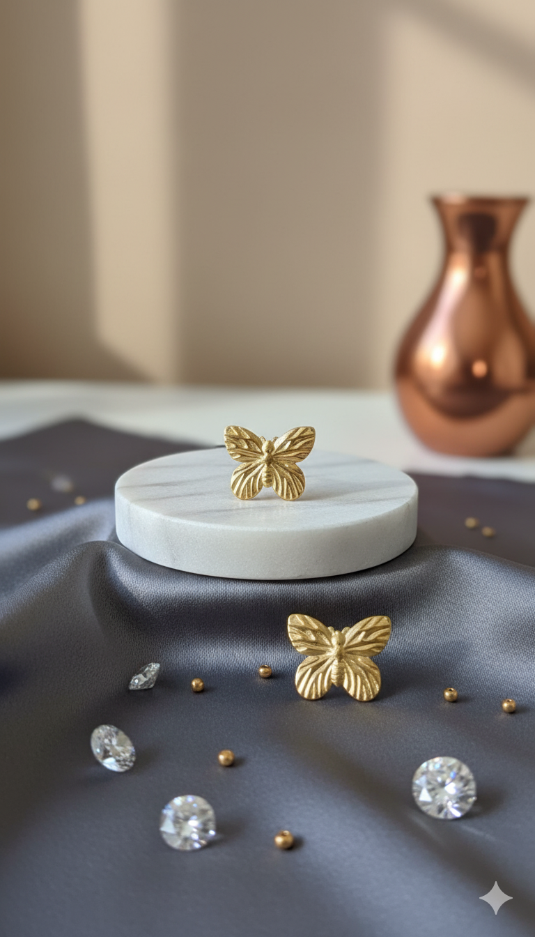 Tiny Gold Butterfly Stud Earrings - ORYX TREND EaringSimple, petite, and delicate butterfly-shaped stud earrings.Default Title#