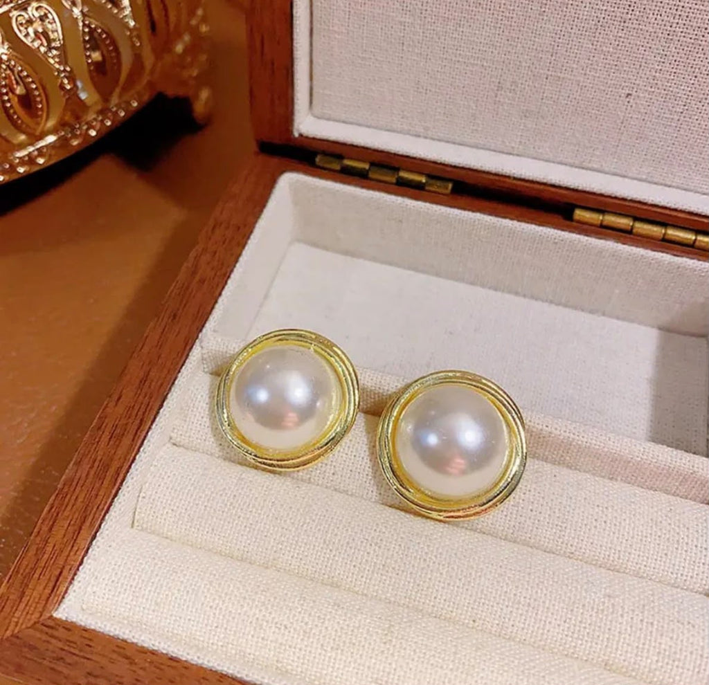 Pearl Stud Earrings for Women – Gold Pearl Earrings, Classic Round Pearl Jewelry