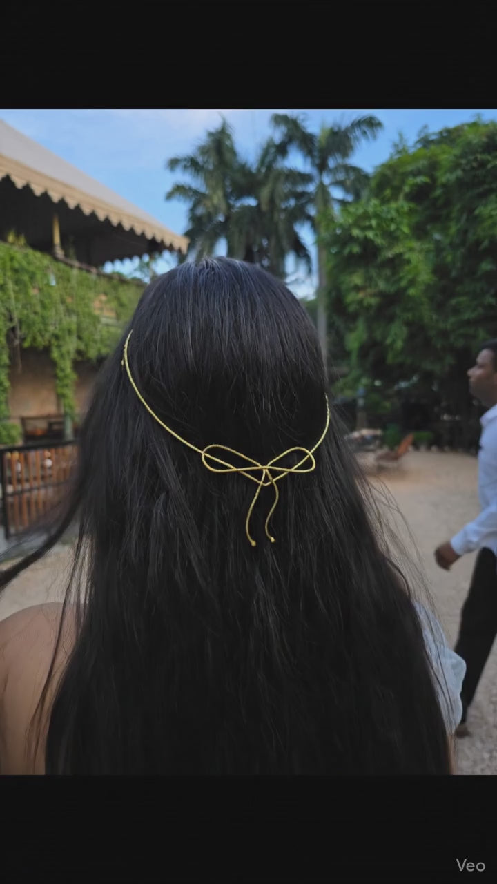 Delicate Gold-Tone Wire Bow Headband/Hair Vine